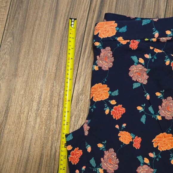 Chico's Navy Blue Floral Rose Print High Rise Ankle Pants Trousers Size 1 -Small - Picture 9 of 14